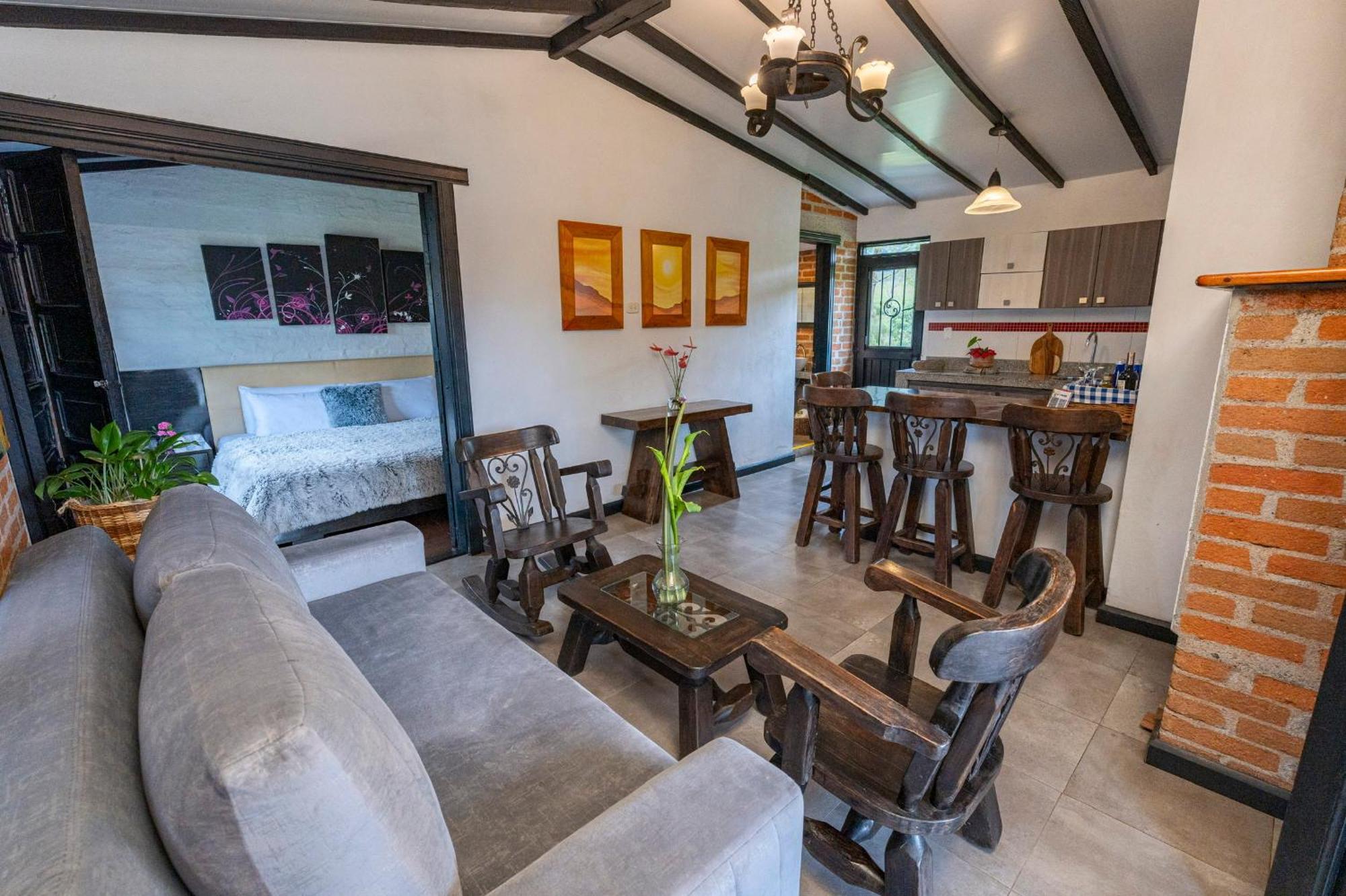 La Herradura Lodge Санта Роса де Кабал Екстериор снимка